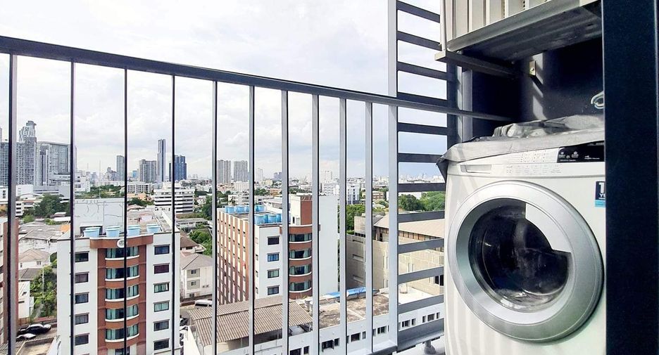 For rent 1 bed condo in Phra Khanong, Bangkok
