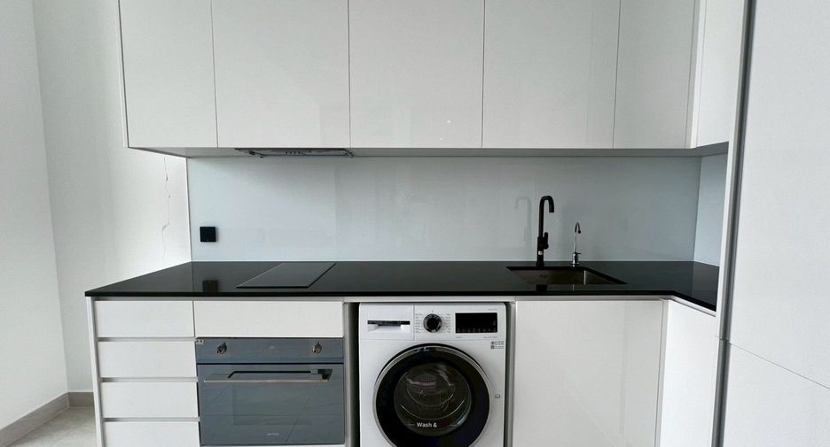 For rent 1 bed condo in Sathon, Bangkok