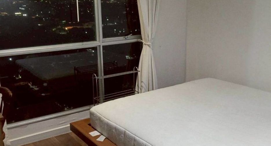 For rent 2 bedrooms condo in Thon Buri, Bangkok