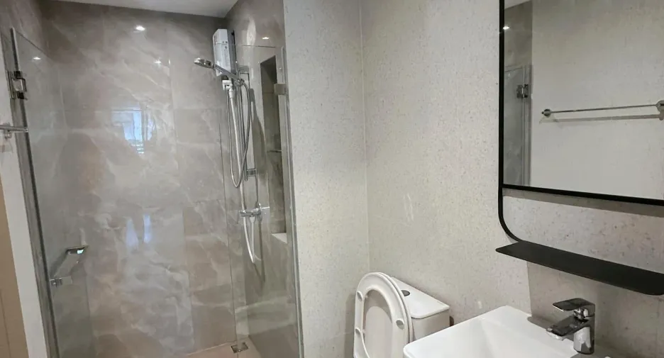 For rent 1 bed condo in Phra Khanong, Bangkok