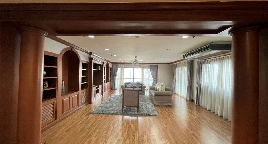 Wohnung zur Miete mit 3 Zimmer in Watthana, Bangkok