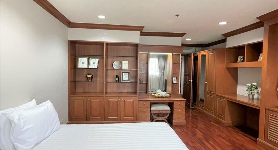 Wohnung zur Miete mit 3 Zimmer in Watthana, Bangkok