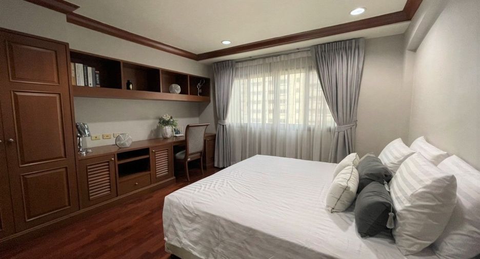 Wohnung zur Miete mit 3 Zimmer in Watthana, Bangkok