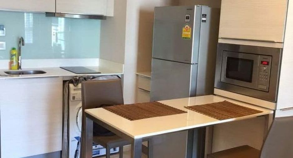 For rent 1 bed condo in Watthana, Bangkok
