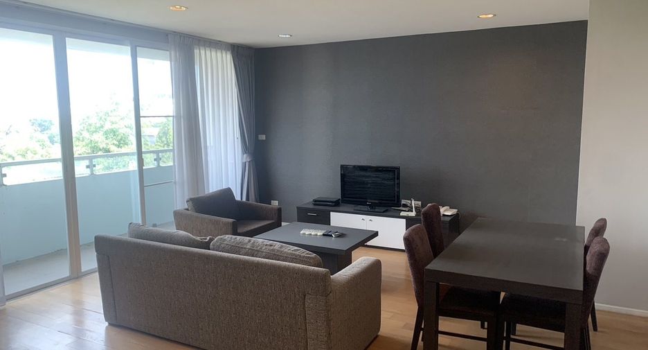 For rent 2 bedrooms condo in Watthana, Bangkok