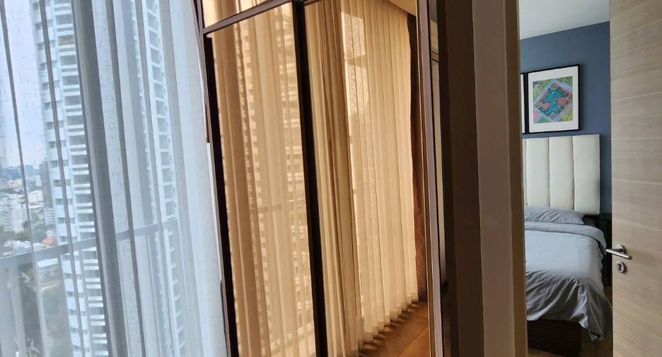 For rent 2 bedrooms condo in Khlong Toei, Bangkok