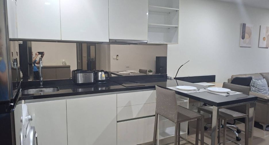 For rent 1 bed condo in Khlong Toei, Bangkok