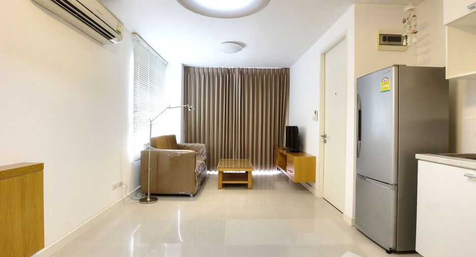 For rent 1 bed condo in Watthana, Bangkok