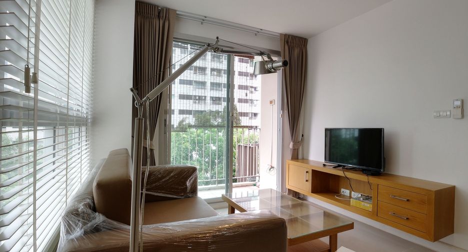 For rent 1 bed condo in Watthana, Bangkok