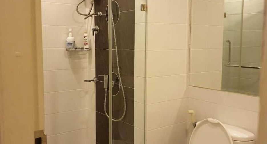 Condo en alquiler de 2 habitaciones en Yan Nawa, Bangkok