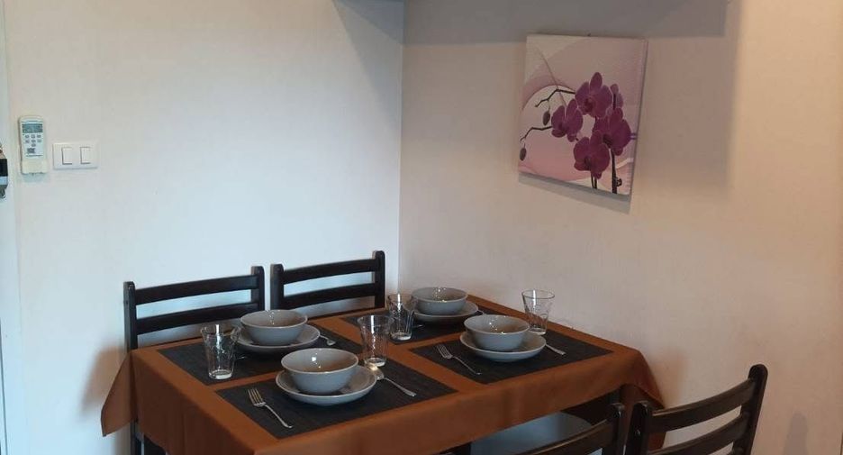For rent 2 bedrooms condo in Phaya Thai, Bangkok
