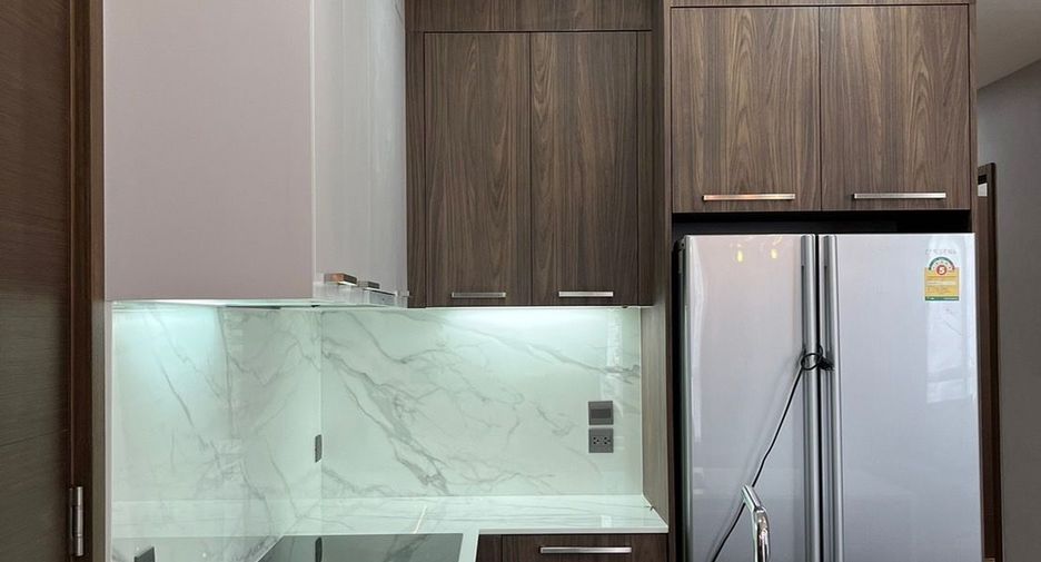For rent 2 bedrooms condo in Watthana, Bangkok