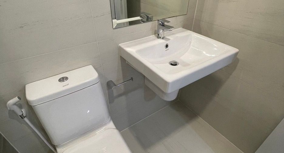 Condo en alquiler de 1 habitaciones en Huai Khwang, Bangkok