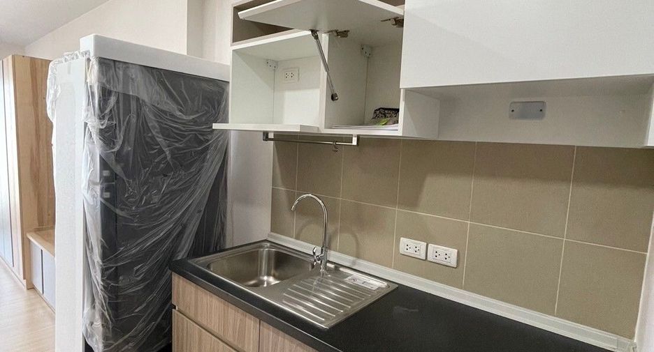 Condo en alquiler de 1 habitaciones en Huai Khwang, Bangkok