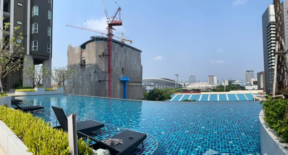 Condo en alquiler de 1 habitaciones en Huai Khwang, Bangkok