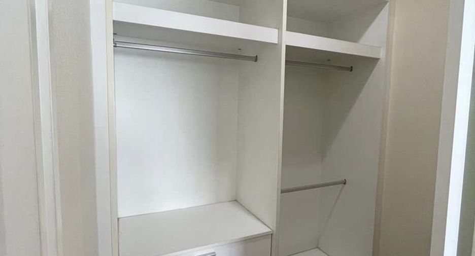 Wohnung zur Miete mit 1 Zimmer in Khlong San, Bangkok