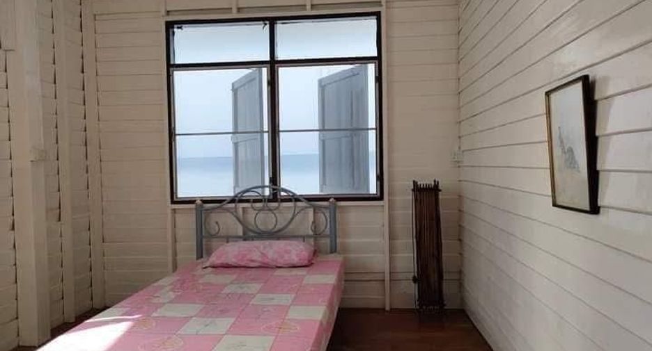 For rent 3 bedrooms house in Bang Na, Bangkok