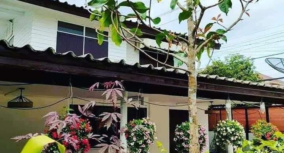 For rent 3 bedrooms house in Bang Na, Bangkok