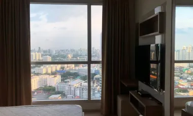 For rent 1 bed condo in Huai Khwang, Bangkok