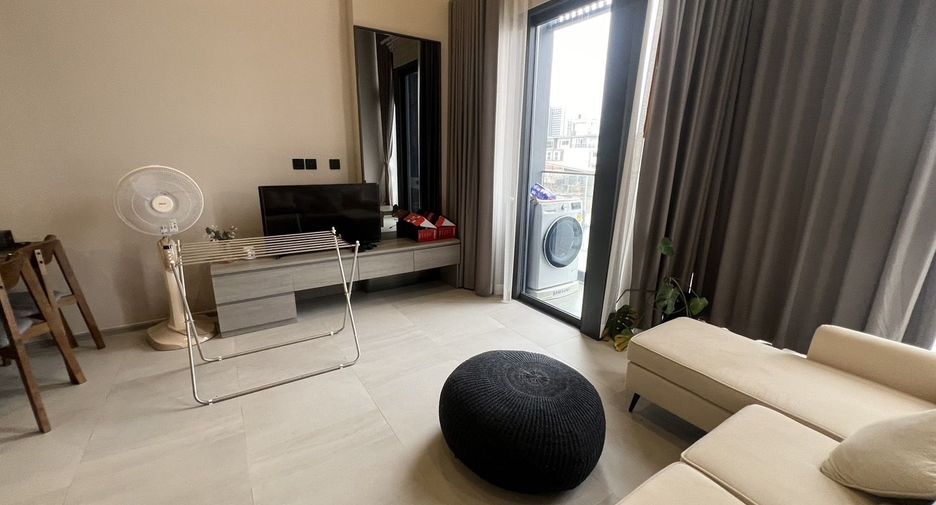 For rent 1 bed condo in Pathum Wan, Bangkok