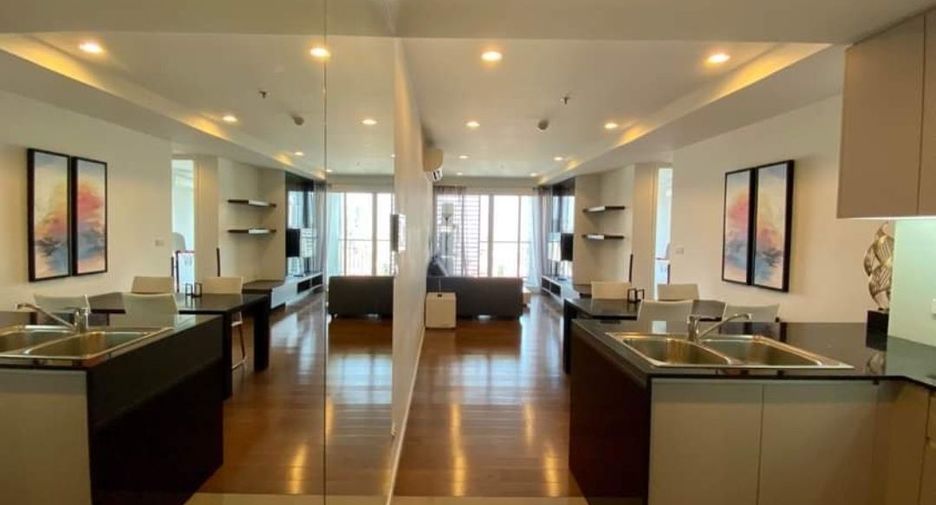 For rent 2 bedrooms condo in Watthana, Bangkok