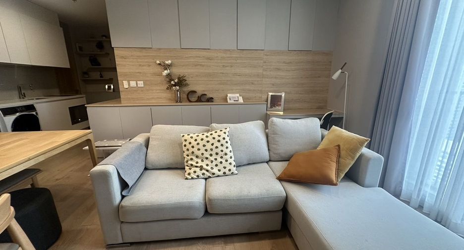 For rent 2 bedrooms condo in Watthana, Bangkok