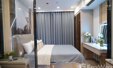 À louer studio condo à Huai Khwang, Bangkok