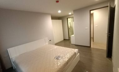Condo en alquiler de 1 habitaciones en Khlong Toei, Bangkok