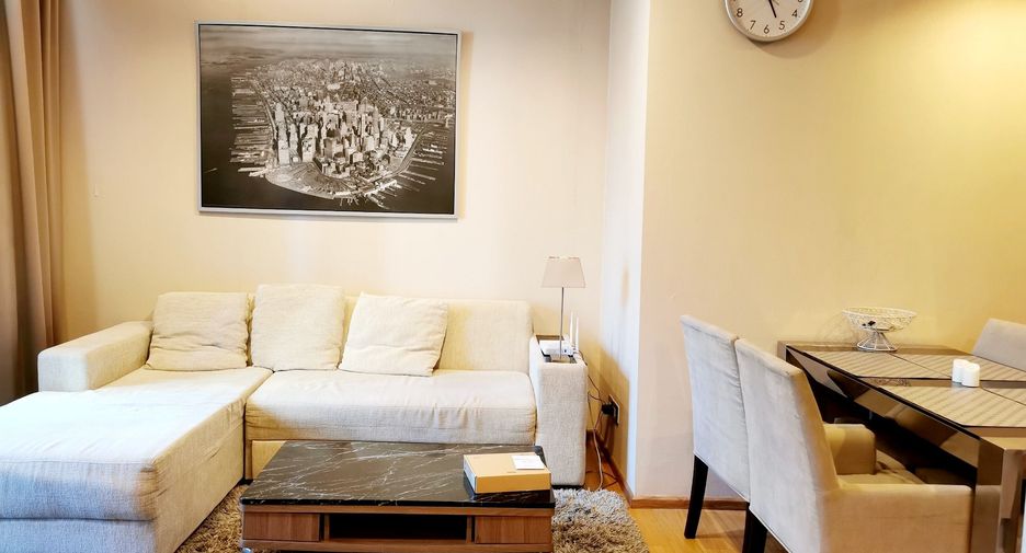For rent 2 bedrooms condo in Watthana, Bangkok