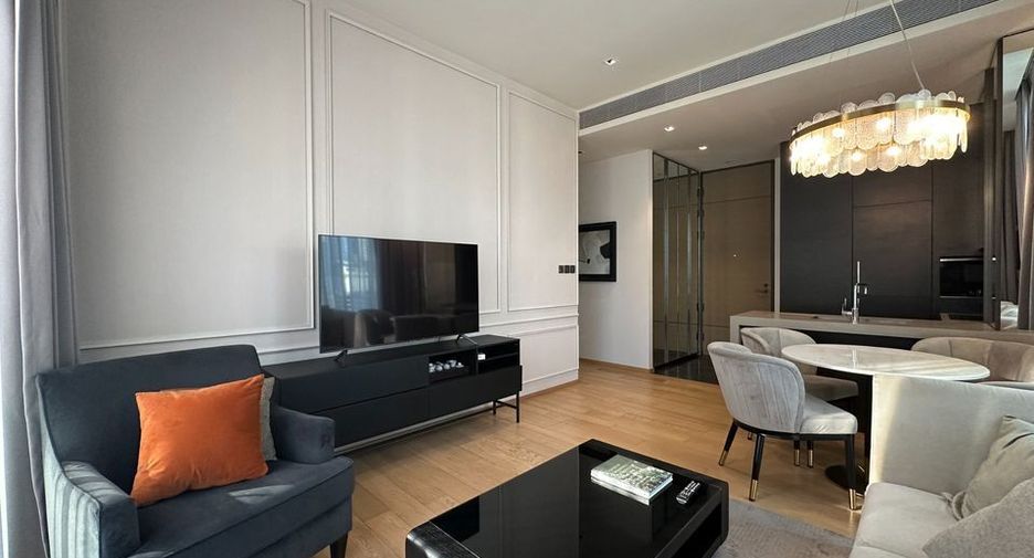 For rent 2 bedrooms condo in Pathum Wan, Bangkok