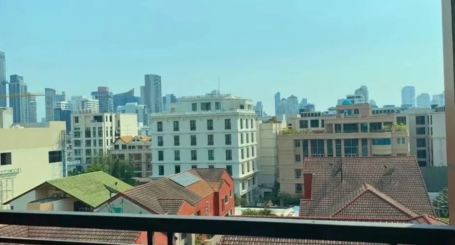For rent 1 bed condo in Watthana, Bangkok