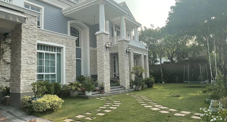 Casa en alquiler de 4 habitaciones en Bang Phli, Samut Prakan