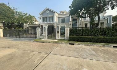 Casa en alquiler de 4 habitaciones en Bang Phli, Samut Prakan