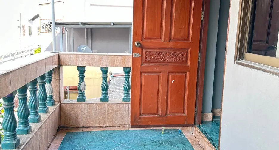For sale and for rent 3 bedrooms townhouse in Din Daeng, Bangkok
