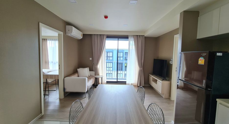 For rent 2 bedrooms condo in Huai Khwang, Bangkok