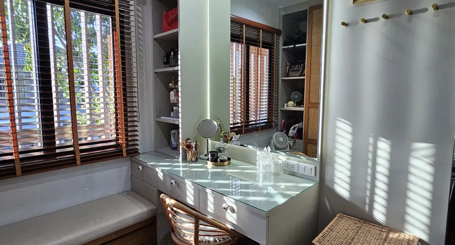 For sale and for rent 4 bedrooms house in Bang Phli, Samut Prakan