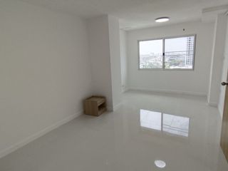 For rent 2 bedrooms apartment in Khlong Toei, Bangkok
