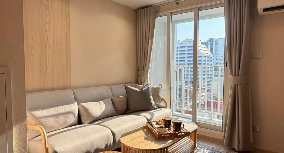 For rent 1 bed condo in Bang Rak, Bangkok