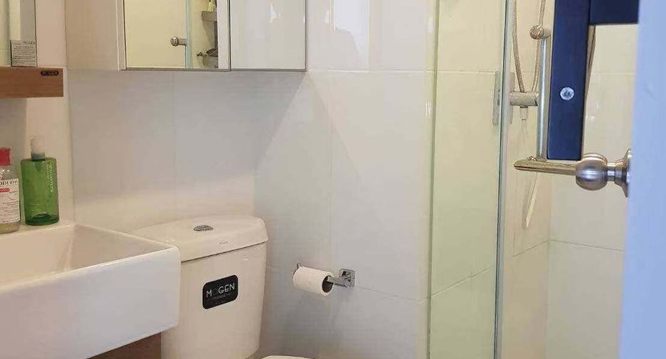 For rent 1 bed condo in Yan Nawa, Bangkok