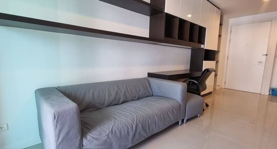 For rent 1 bed condo in Phaya Thai, Bangkok