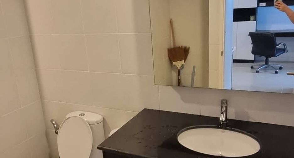 For rent 1 bed condo in Phaya Thai, Bangkok