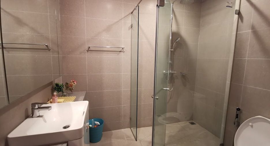 For rent 1 bed condo in Pathum Wan, Bangkok