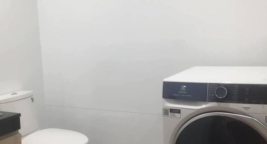 For rent 2 ベッドルーム condo in Khlong Toei, Bangkok