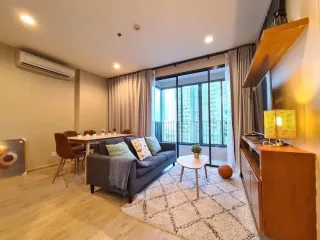 For rent 2 bedrooms condo in Ratchathewi, Bangkok