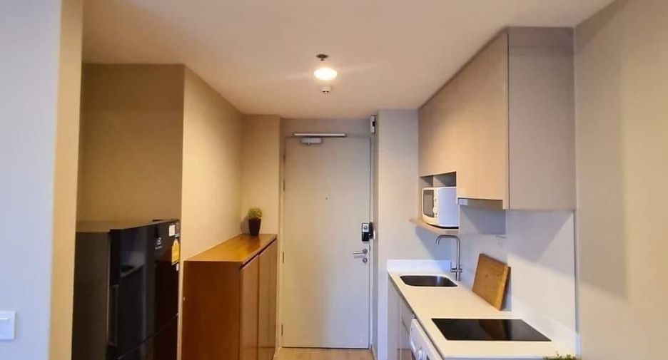 For rent 2 bedrooms condo in Ratchathewi, Bangkok