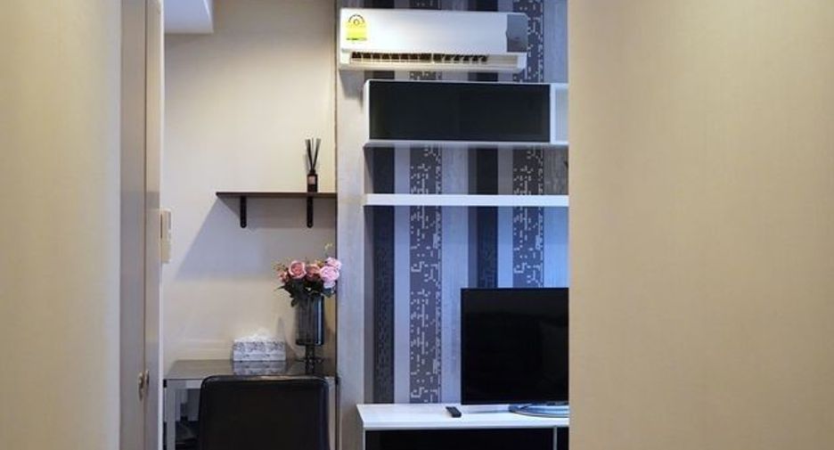 For rent 2 bedrooms condo in Ratchathewi, Bangkok