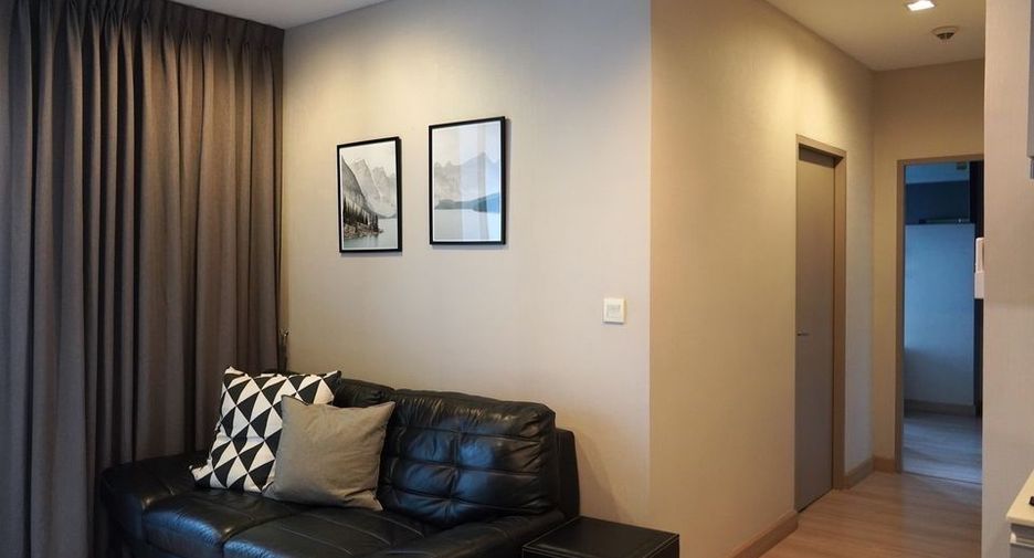 For rent 2 bedrooms condo in Ratchathewi, Bangkok