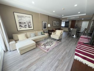 For rent 3 bedrooms condo in Sathon, Bangkok