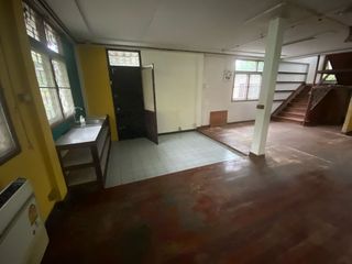 For rent 4 bedrooms house in Watthana, Bangkok