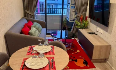 For rent 2 bedrooms condo in Huai Khwang, Bangkok